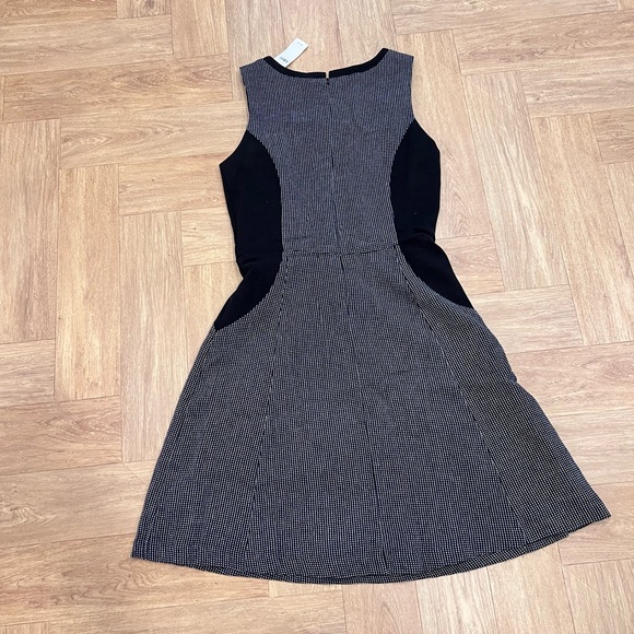 NWT Gap Women's Black White Tweed Sleeveless Dress Size 4 Cotton - Picture 2 of 9